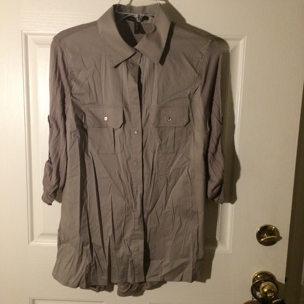 BCBG “cinder” colored stretchy blouse, Size large